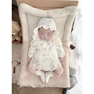MiniQueen เสื้อผ้าเด็กแรกเกิด ชุดบอดี้สูทเด็กอ่อน รุ่น Lady Cream พร้อมหมวก (BDS00193)