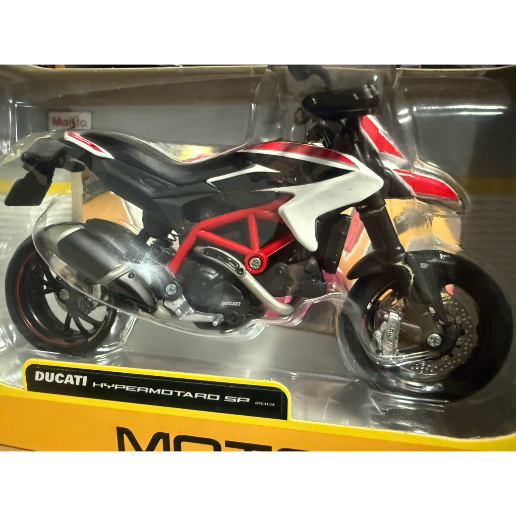 โมเดลมอเตอร์ไซค์DUKATI HYPERMOTARD SP 2013โมเดลมอเตอร์ไซค์ โมเดลบิ๊กไบค์ แบรนด์เเท้Maisto สเกล1:12   พร้อมส่งจากไทย