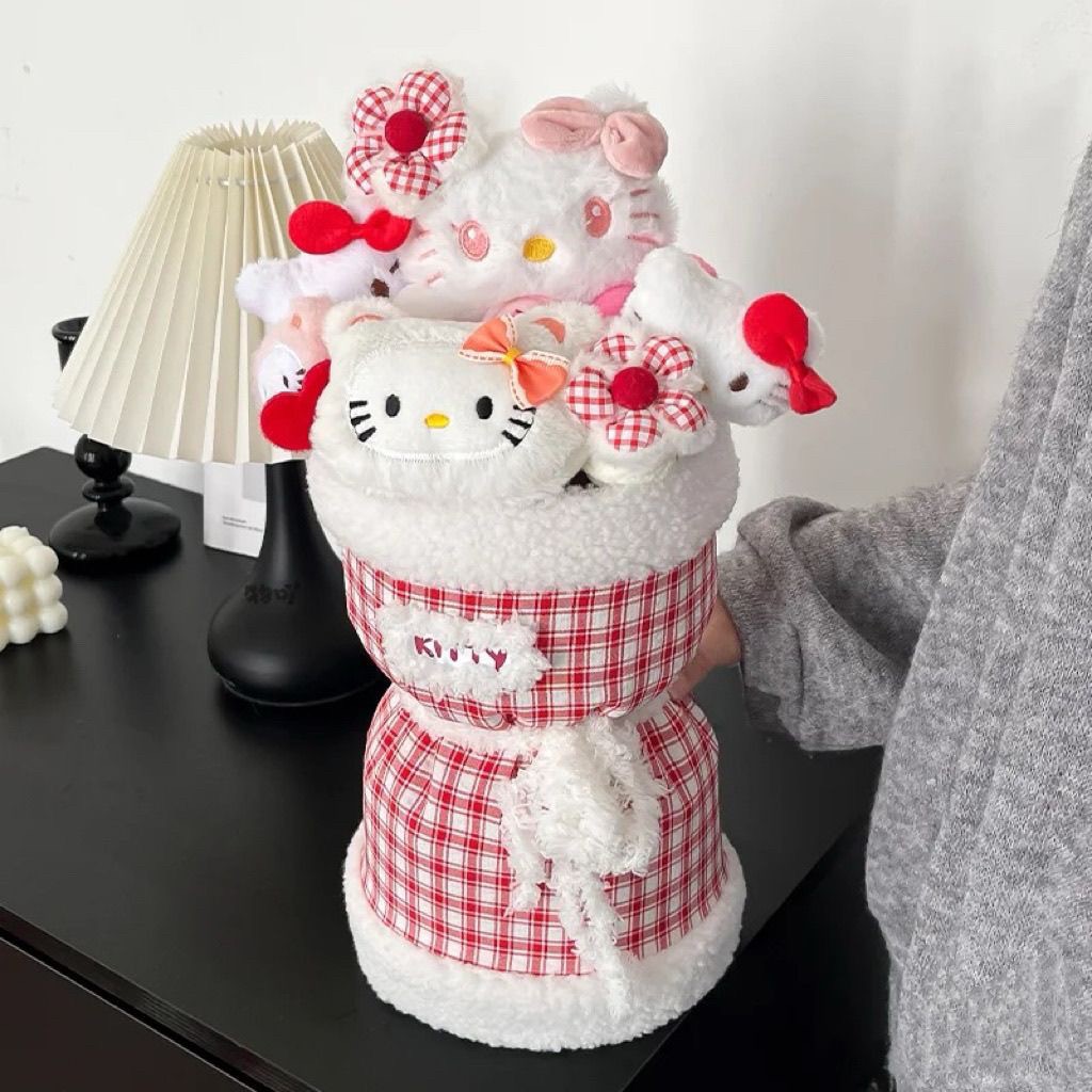 ช่อดอกไม้ตุ๊กตาเฮลโลคิตตี้ ของขวัญที่ยอดเยี่ยมสำหรับแฟนสาวของคุณ โดยเฉพาะในวันวาเลนไทน์ วันเกิด หรือวันรับปริญญา - รูปที่ 3