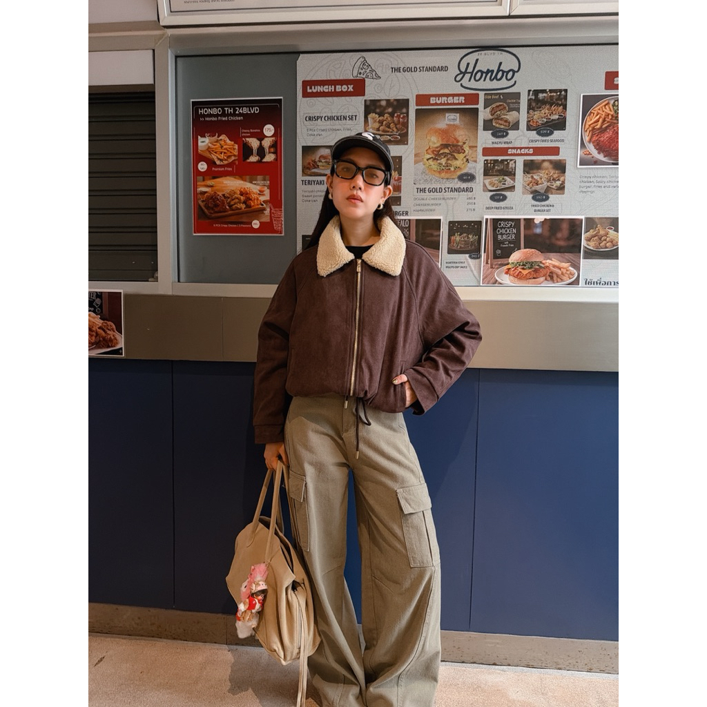 Thesimple } Brownie jacket แจ๊กเก็ตเบาหนังกลับ คอปกเป็นขน