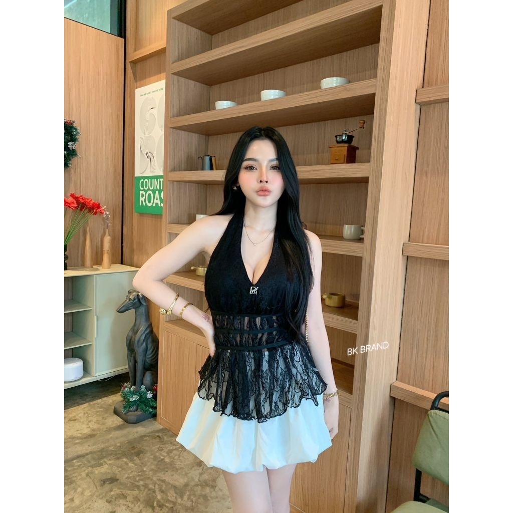 🍭เซตผูกคอลูกไม้กระโปรงบอลลูน🍭
🏷️BK BRAND 

 ✨เซ็ตเว้าหลังผูกคอติดเข็มกลัดbk