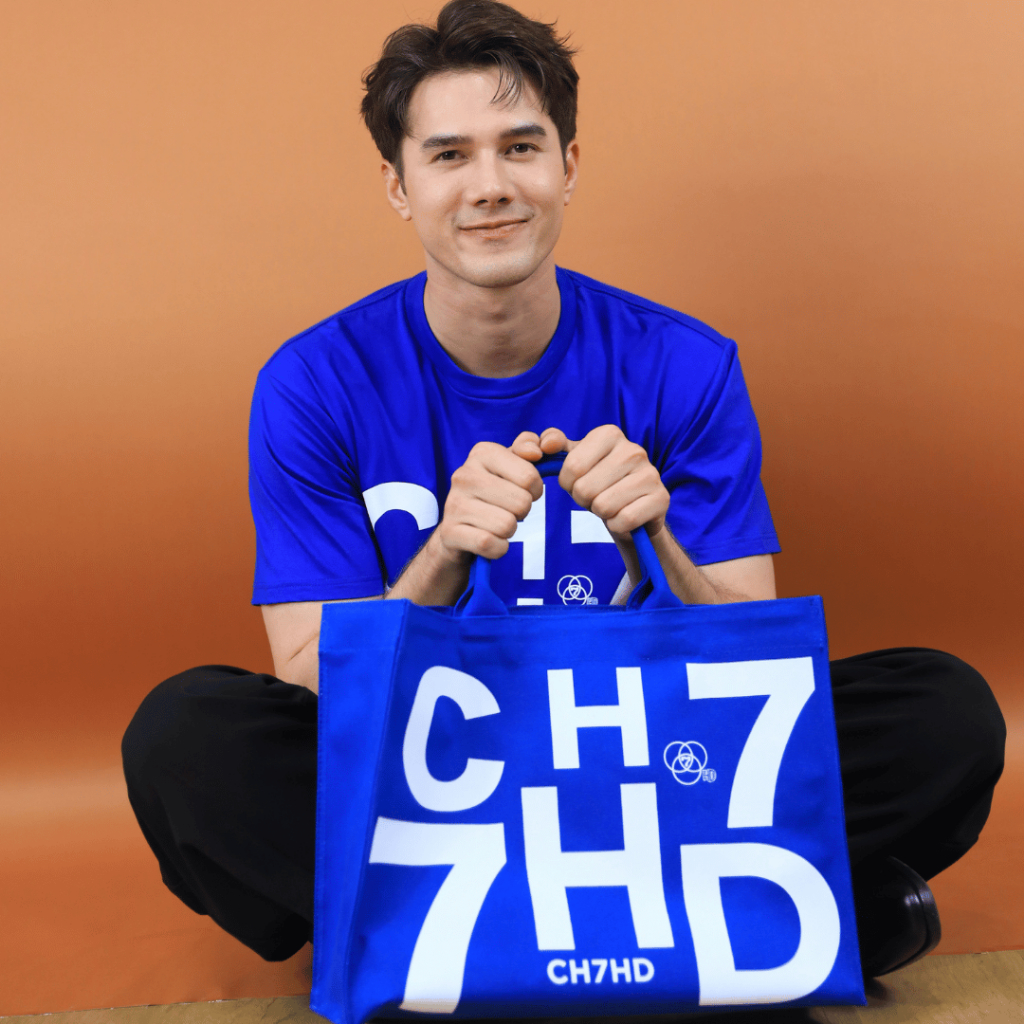 กระเป๋าผ้าแคนวาส CH7HD สีดำและสีน้ำเงิน