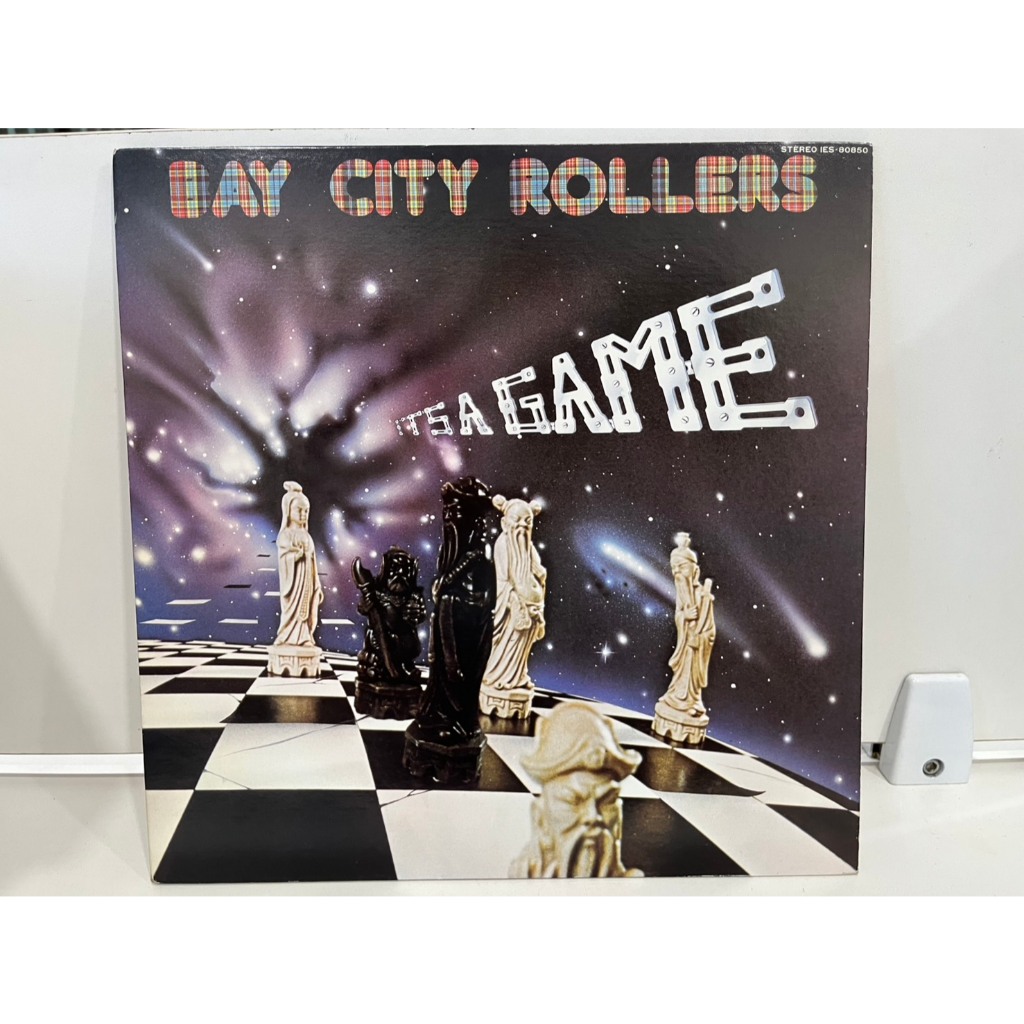 1LP Vinyl Records แผ่นเสียงไวนิล  Bay City Rollers - It's A Game  (J2D94)