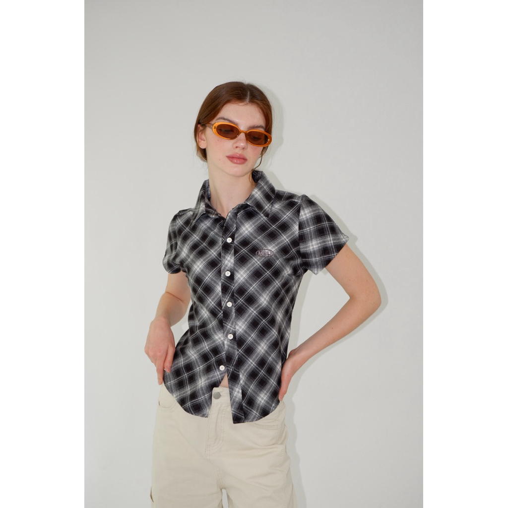 MALI Scottie top เสื้อเชิ๊ตเข้ารูปแขนสั้น