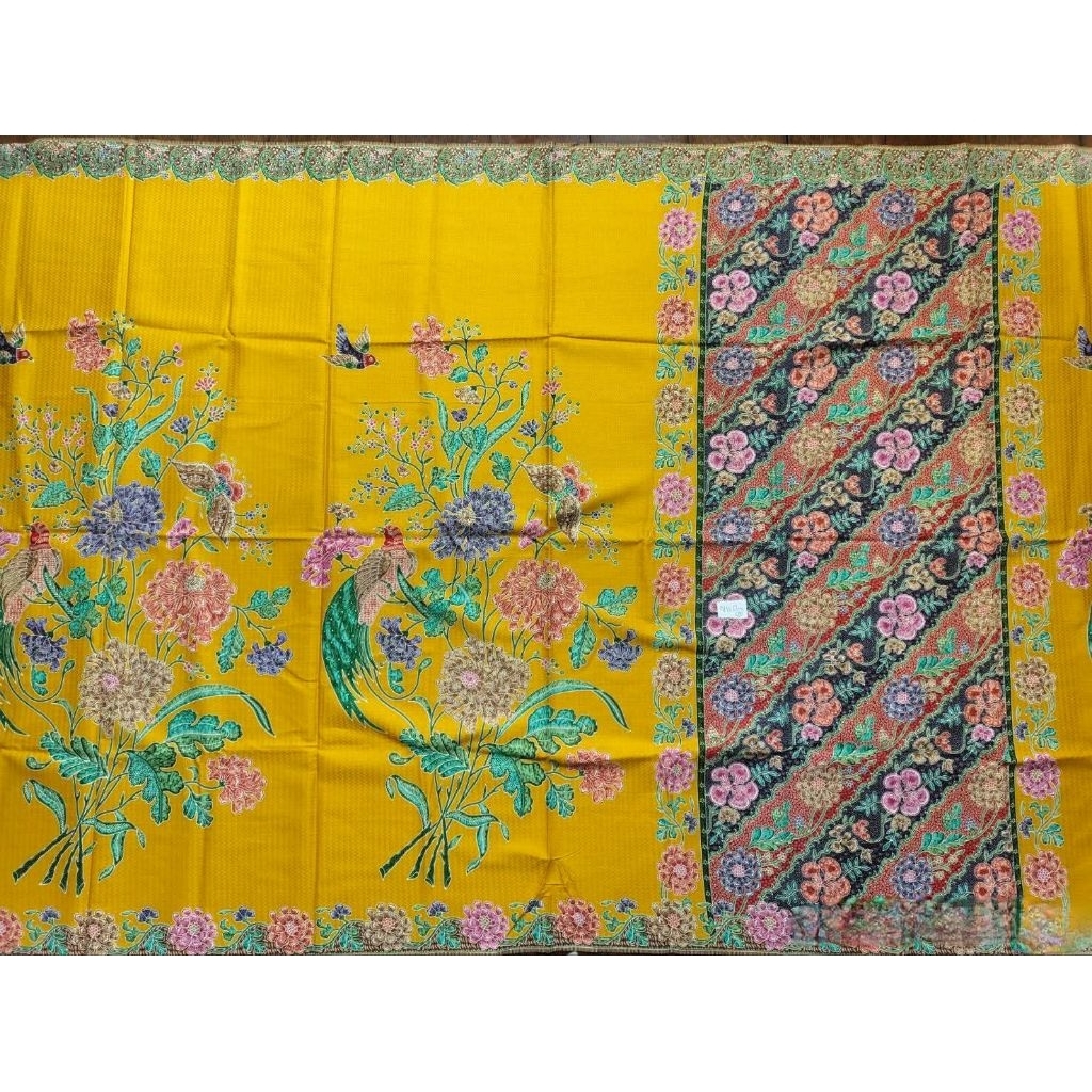 ผ้าปาเต๊ะไหมด๊อบบี้ เนื้อผ้านุ่มมาก เนื้อดีสีสวยมาก หน้ากว้าง 2 เมตร ผ้า 2 หน้า ลายนก-ดอกไม้ มีก้นผ้า - รูปที่ 3