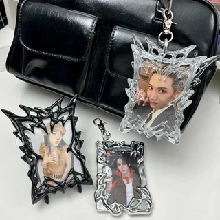 (พร้อมส่ง) เฟรมการ์ดพวงกุญแจ ปีกผีเสื้อ เคสสำหรับใส่การ์ด สไตล์เท่ห์ๆ Y3K - ร้านไทย