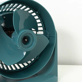 AIKO รุ่น TF-616 สีเขียว พัดลมตั้งโต๊ะ 6 นิ้ว Mini High Velocity Fan 6" เทอร์มอลฟิวส์