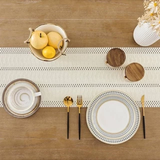 ผ้าคาดโต๊ะ Table runner ผ้าฝ้าย และผ้าลินิน ของตกแต่งบ้าน ร้านกาแฟ โรงแรม และร้านอาหาร อุปกรณ์ประกอบฉากภาพ ตกแต่งงานแต่ง