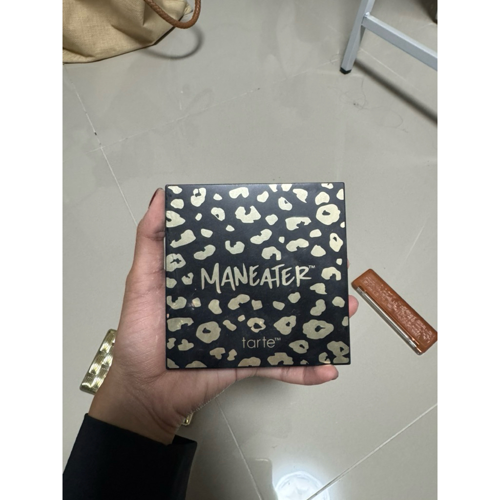 ส่งต่อ พาเลท tarte สภาพเหลือตามรูป สีสวยมากค่ะ