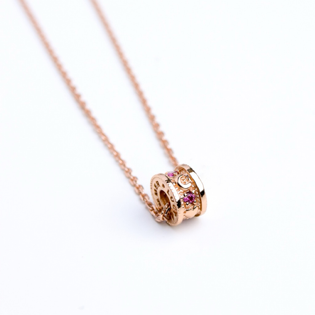 LUCYSUMMER สร้อยคอ Mini พร้อมจี้วงล้อ พลอยแท้ รุ่น LUNA ONE Necklace - Mini Size ตัวเรือนเงินแท้ พลอยแท้ รูปที่ 2