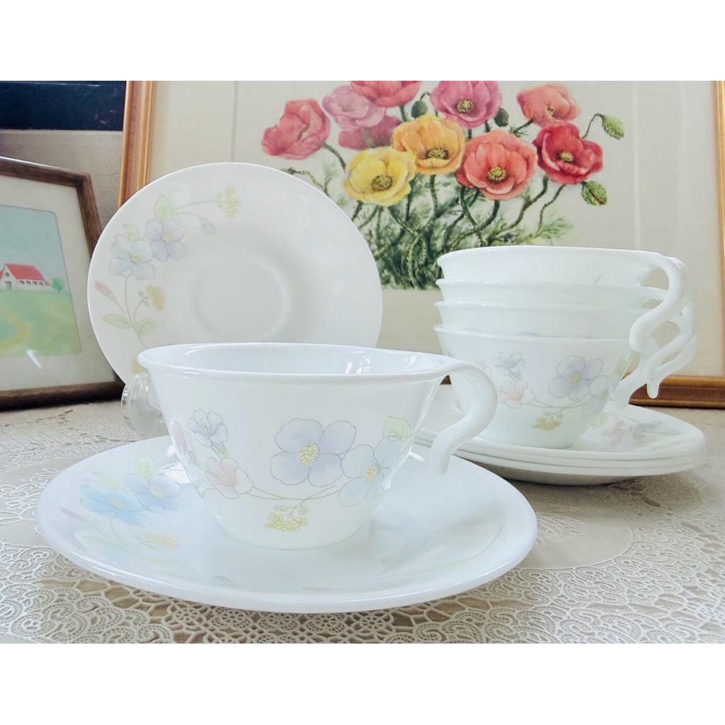 Corelle USA ชุดชา/กาแฟแก้วสีขาว เนื้อเบา ลายดอกไม้สวย ใหม่ (ราคาต่อชุด)