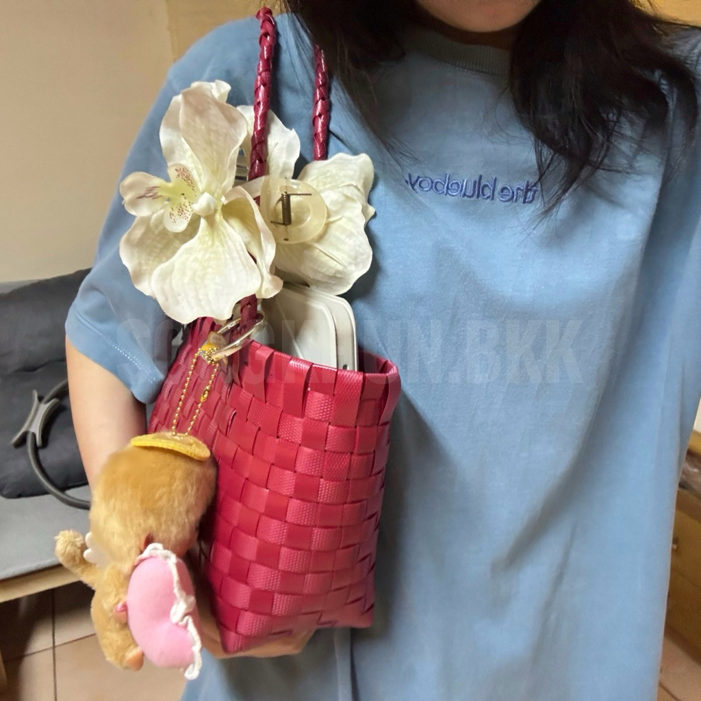 Defect กระเป๋าสานพลาสติก สะพายไหล่