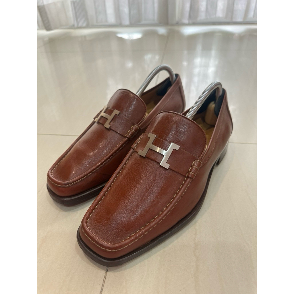Authentic  Hermes Paris loafer รองเท้าผู้ชาย ไซส์ 41 ครึ่ง แบรนด์ Hermes