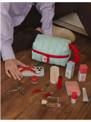 CROSS CULTURE - COU COU MAKEUP BAG SIZE M กระเป๋าเครื่องสำอางค์ไซส์กลาง คู่สีน่ารัก