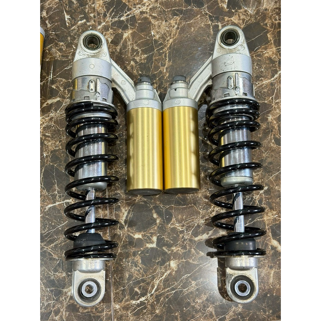 Showa cbตัวแรก(มือสอง) สีเดิมทั้งตัวสปิงทำสีอย่างเดียวปรับ2จุดปรับได้จริงใช้งานได้จริงสูง320 เซทน้ำมันเเล้ว - รูปที่ 2