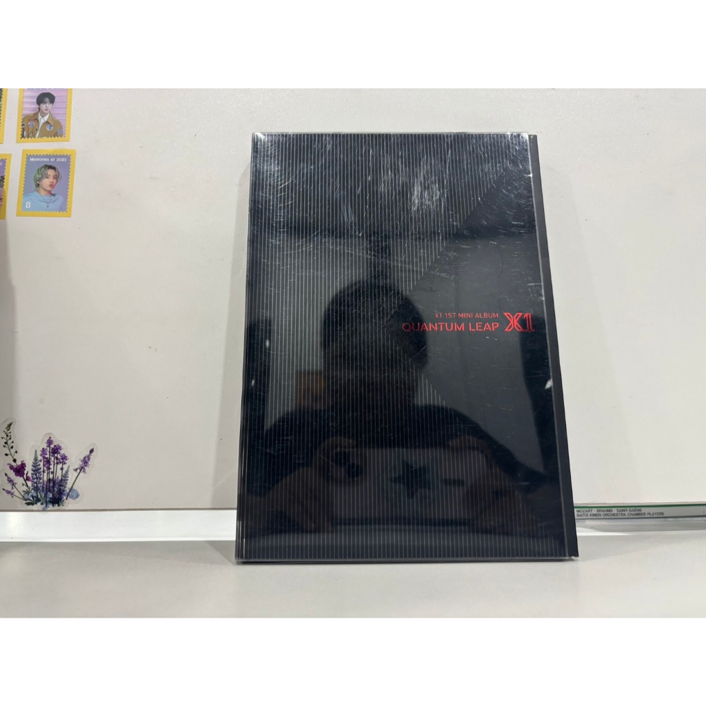 1 CD MUSIC  ซีดีเพลงเกาหลี     X1 - Debut Album [비상: QUANTUM LEAP]  QUANTUM LEAP ver   (R2B9)