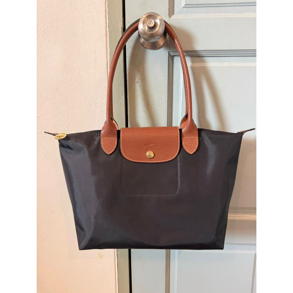 Longchamp m long สีดำ มือสอง สภาพใหม่มาก