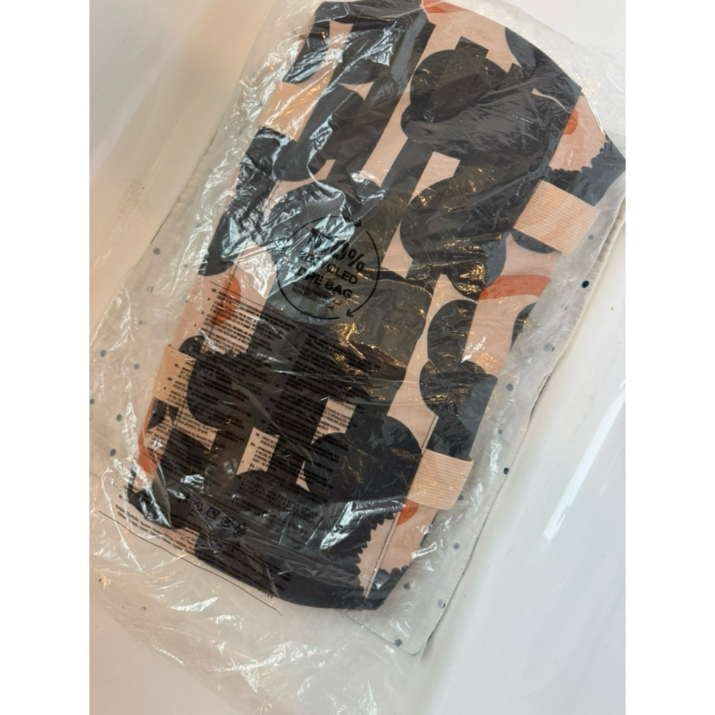 adidas x Marimekko duffle bag ใหม่มาก