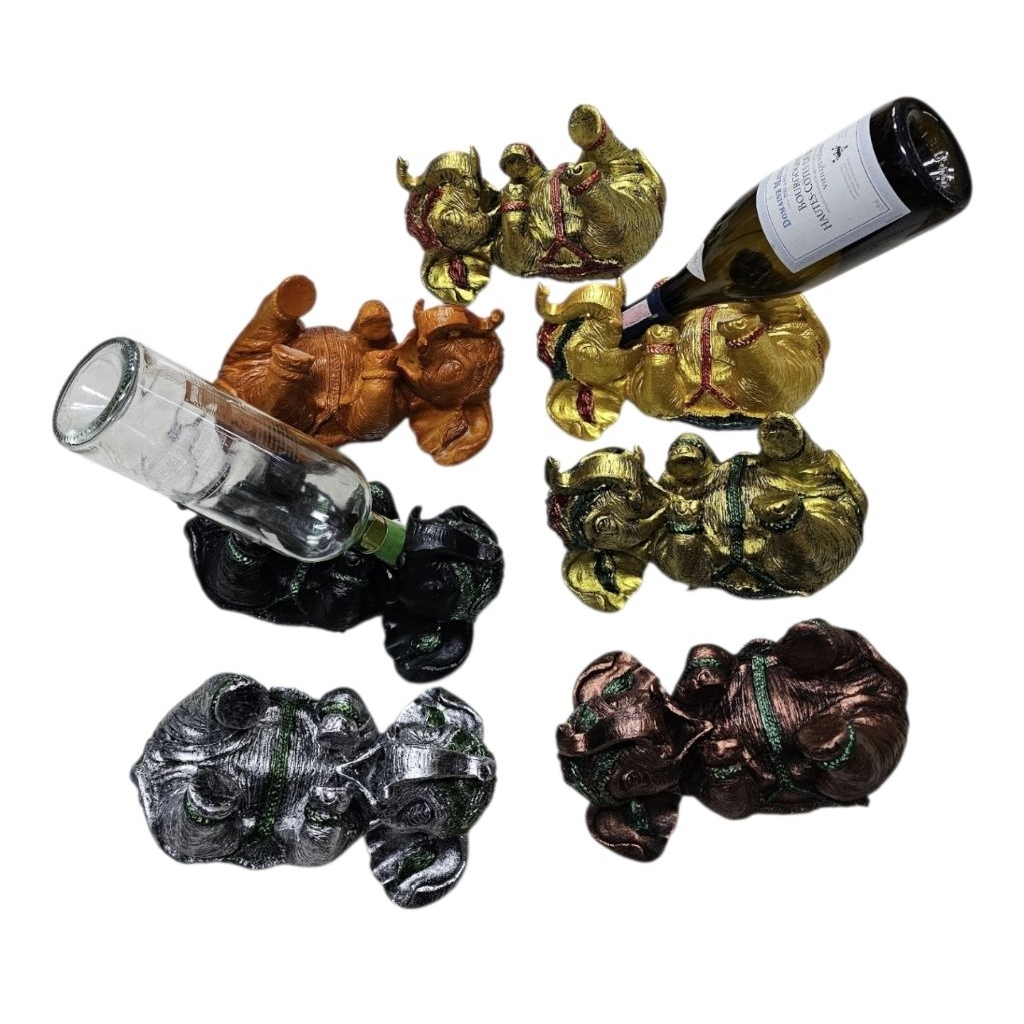 RHMช้างไทยอุ้มขวดไวน์ เรซิ่นลายไทย (Elephant Wine Holder Resin)
