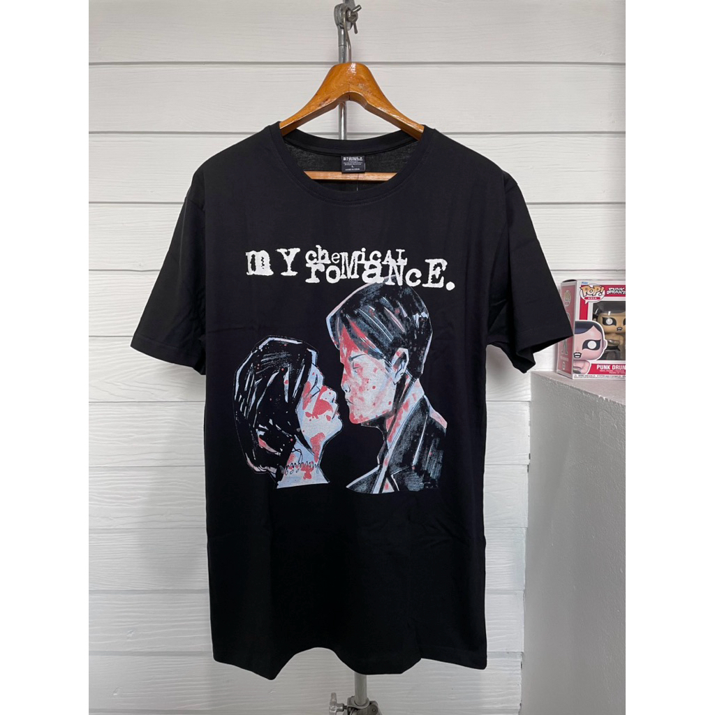 เสื้อวงมือหนึ่งลิขสิทธิ์แท้ นำเข้าAustralia MY CHEMICAL ROMANCE THREE CHEERS FOR SWEET REVENGE ALBUM (2023) มือ1