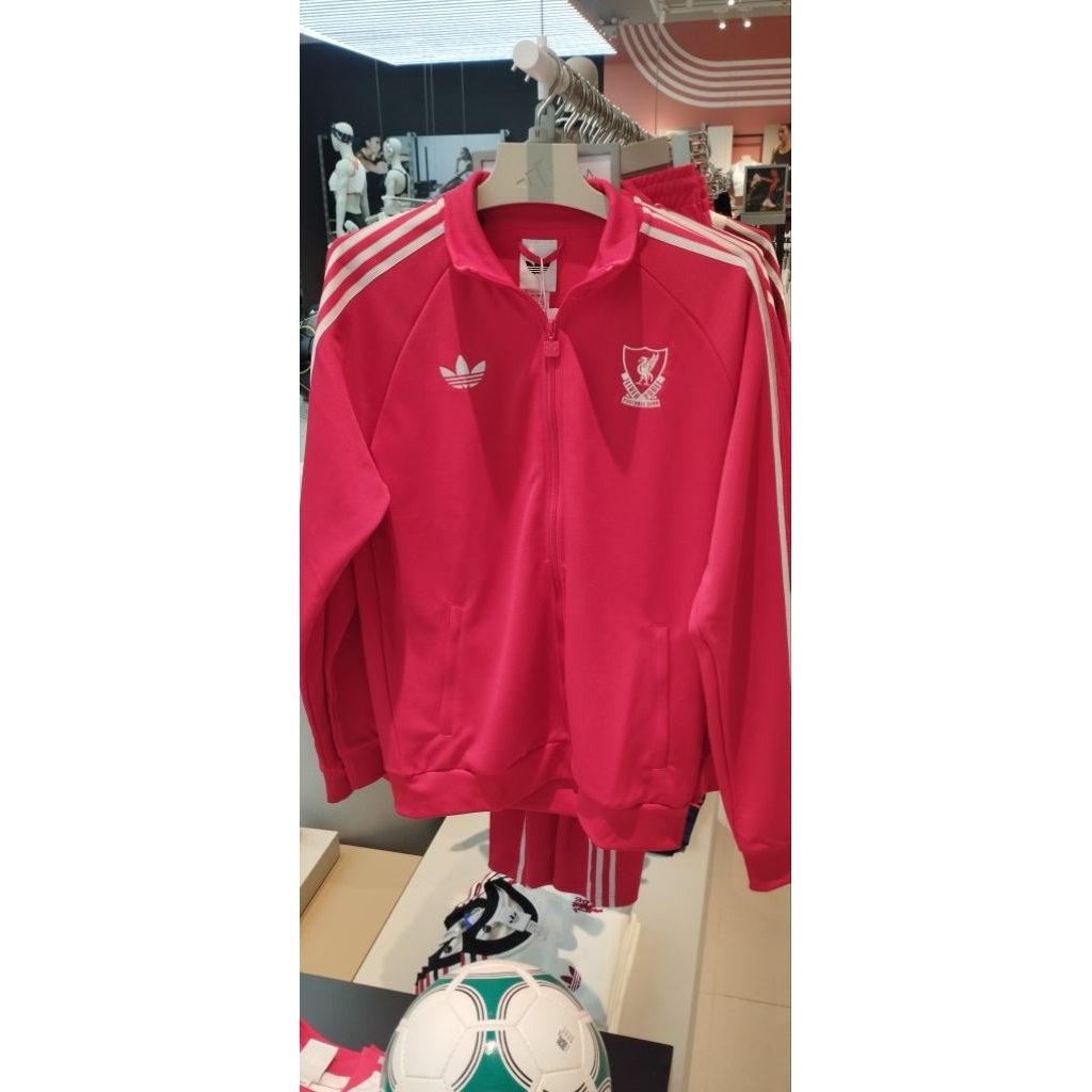 เสื้อ Jacket ฟุตบอลลิเวอร์พูล Adidas Liverpool Chaqueta Deportiva Original 2025/26 ของแท้ มือ1 ป้ายไ