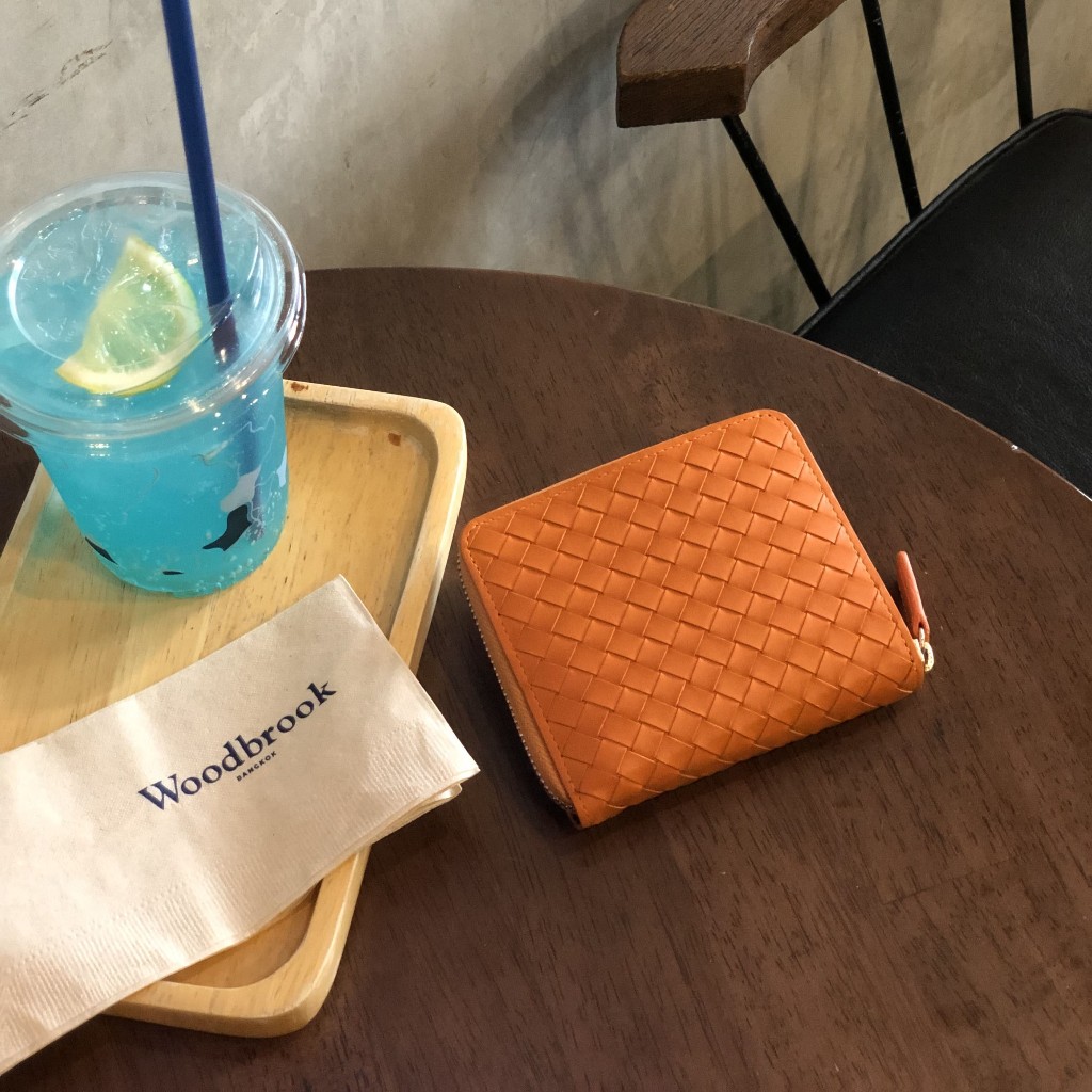 05-182 unisex compact zippy wallet กระเป๋าสตางค์สานหนังแท้ กระเป๋าตังค์สานหนังแท้ แบรนด์ k - รูปที่ 5