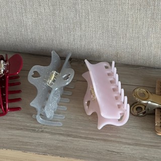 (*พร้อมจัดส่ง) gimmeblessed.co — Bibi hair claw (Size 11 cm/…