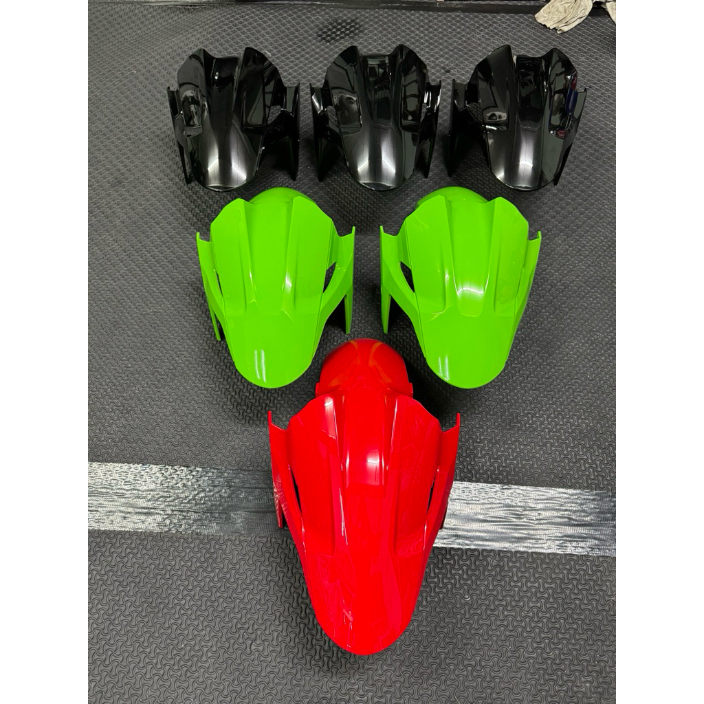 บังโคลนหน้า Ninja,Z 400 มือสอง สภาพดี