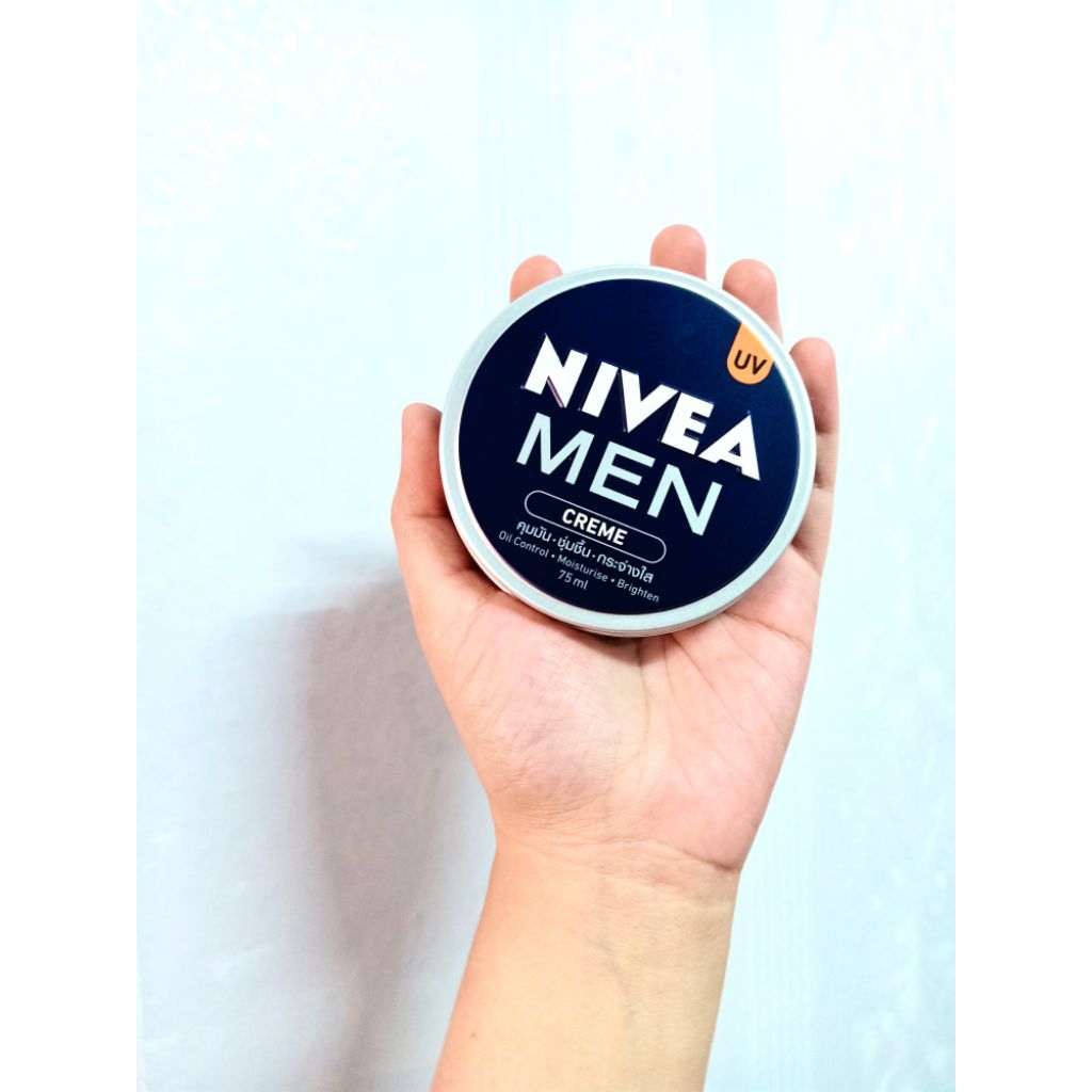 ครีมบำรุงผิวหน้า Nivea Men ควบคุมความมัน ชุ่มชื้น ป้องกัน UV