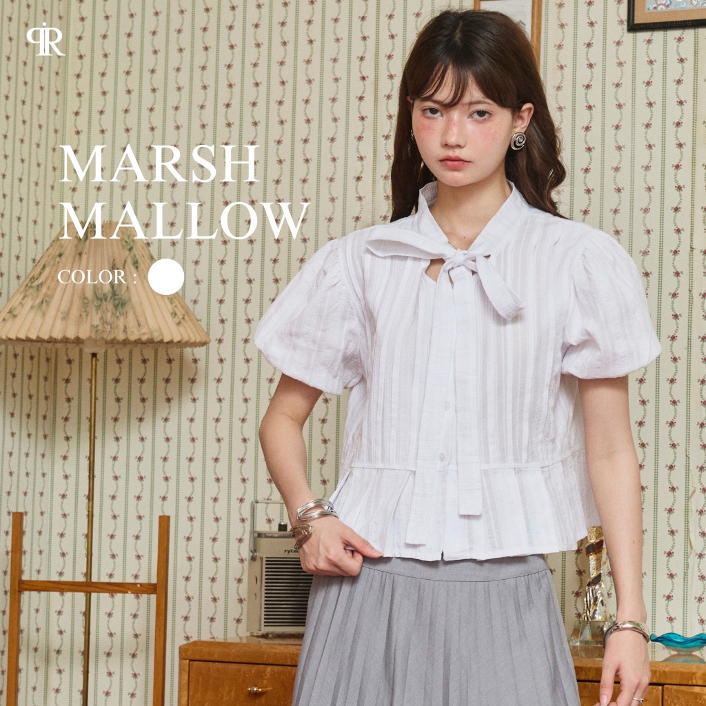 Panchitar Marshmallow – เสื้อคอตตอนสีขาวลายฉลุ เนื้อผ้านุ่ม ใส่สบาย ดีเทลจับจีบด้านหน้าและโบว์