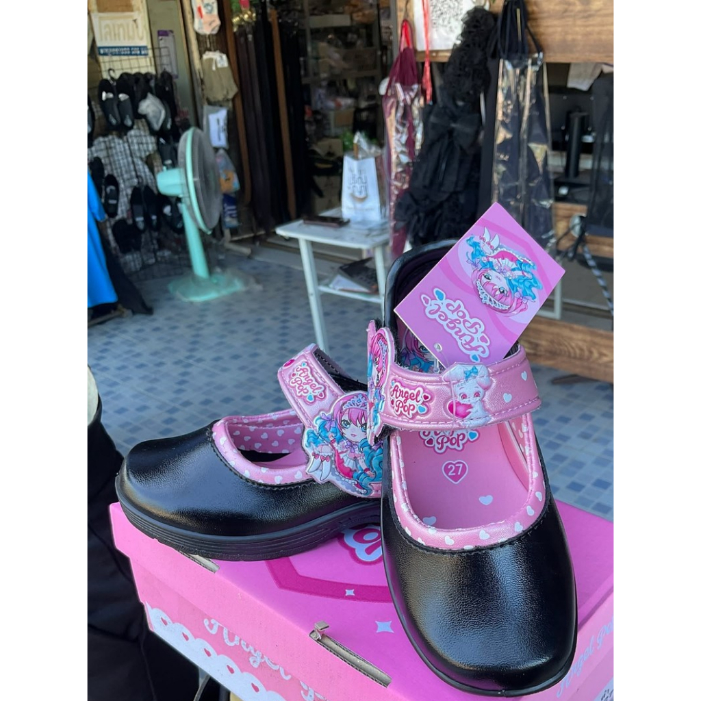 POPTEEN รองเท้านักเรียนอนุบาลหญิง รุ่น Angel Pop (สีดำ)