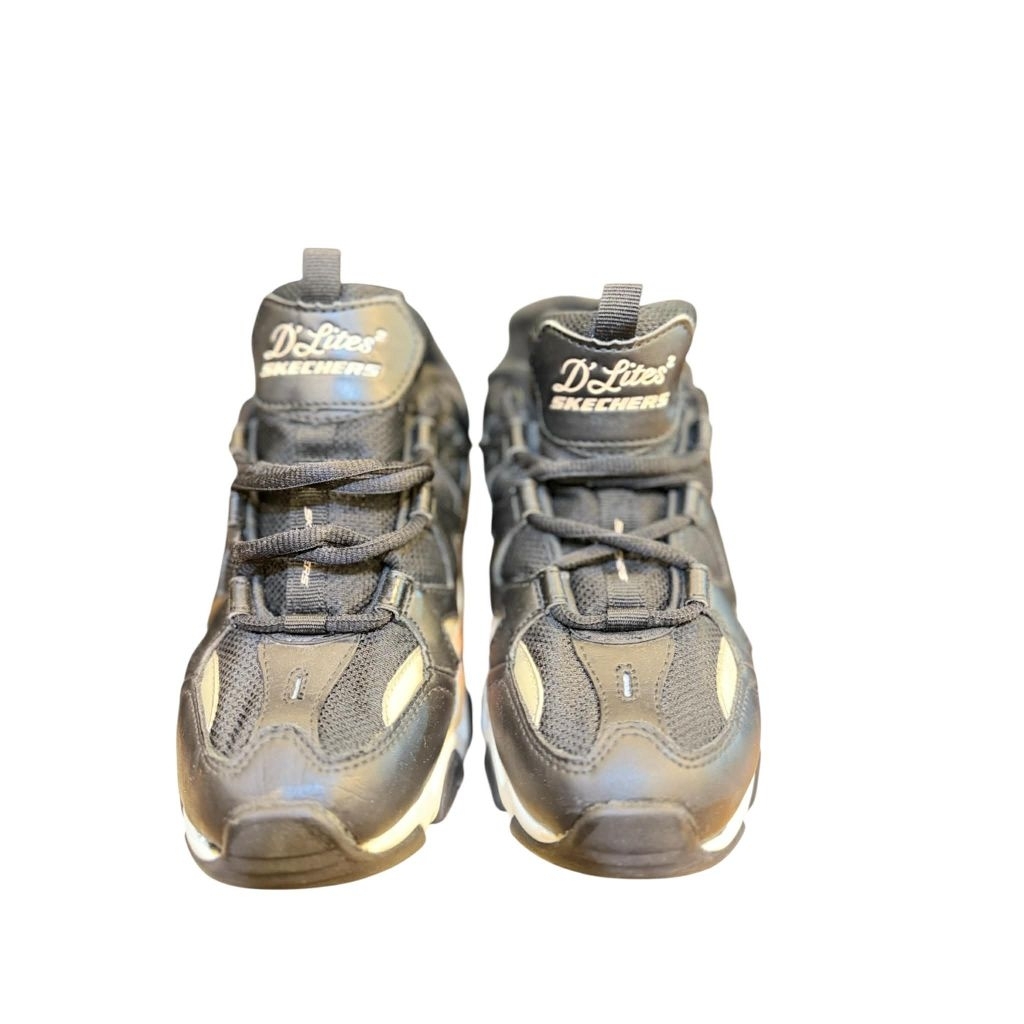 รองเท้าผ้าใบผู้หญิง Skechers มือสอง