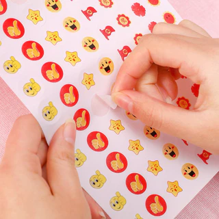 <พร้อมส่ง> สติ๊กเกอร์ Emoji Stickers 😋 12แผ่น 🥰 660ดวง 😎อิโมจิ สติ๊กเกอร์แผ่น เครื่องเขียน