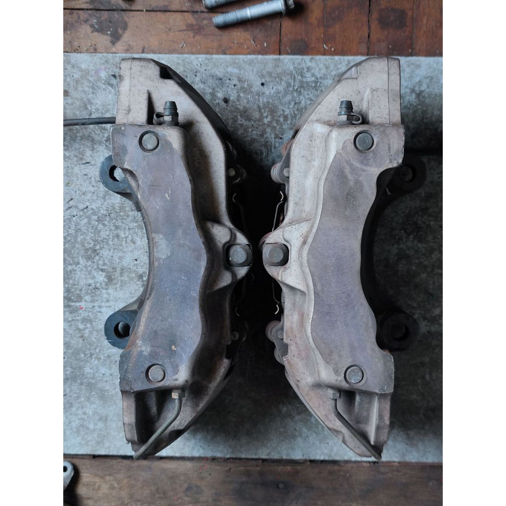 Brembo 18Z 6POT ปั๊มเบรค คู่หน้า แท้ #2