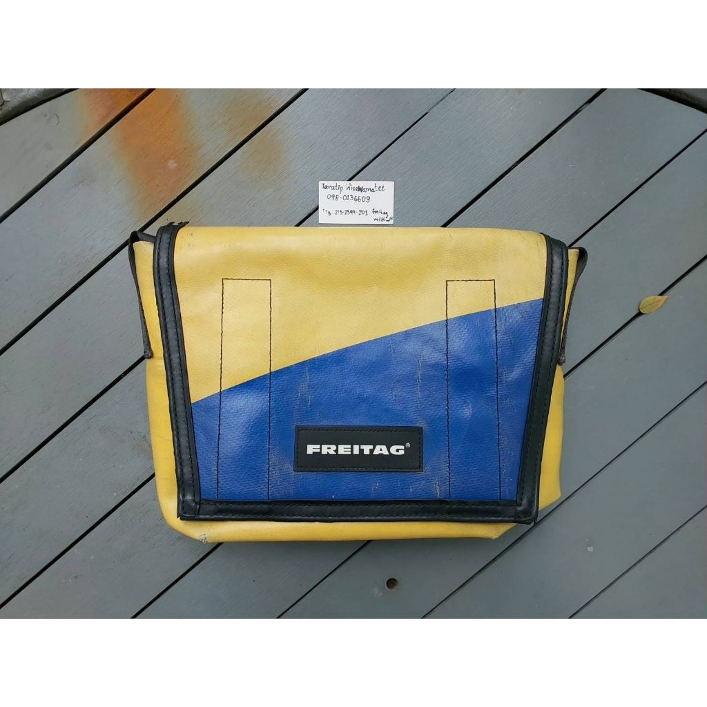 Freitag Lassie น้ำเงินเหลือง