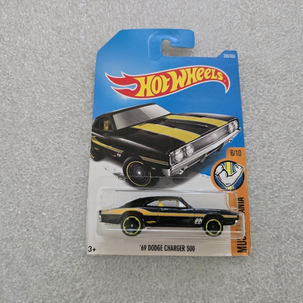 Hotwheels 69 dodge charger 500