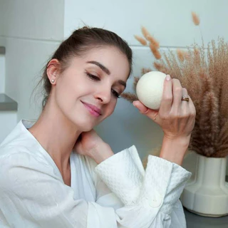 EcoCare ลูกบอลอบผ้าขนแกะธรรมชาติ แบบใช้ซ้ำ 100% Merino Wool ปลอดสารเคมี ช่วยลดเวลาอบผ้า ประหยัดพลังงาน ปลอดภัยสำหรับเด็ก