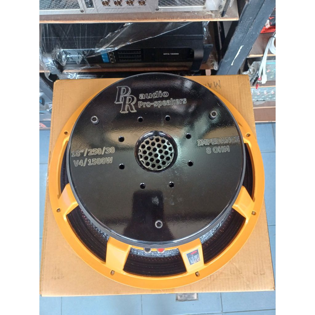 ดอกลำโพง18นิ้วโครงหล่อ PR Audio PR-18 V4 แม่เหล็ก 250x30 วอยซ์4นิ้ว4ชั้น 1500W
