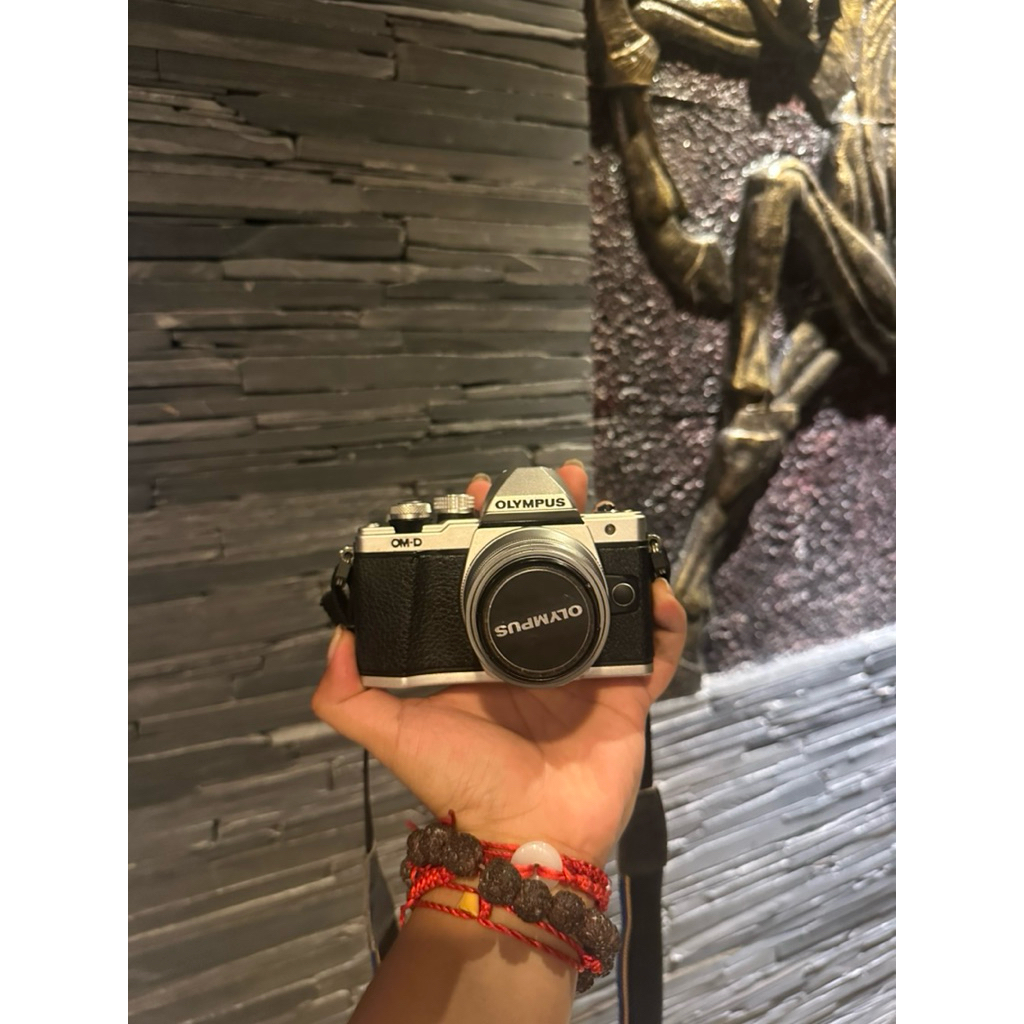 olympus em10 mark ii พร้อมเลนส์ 45mm f1.8