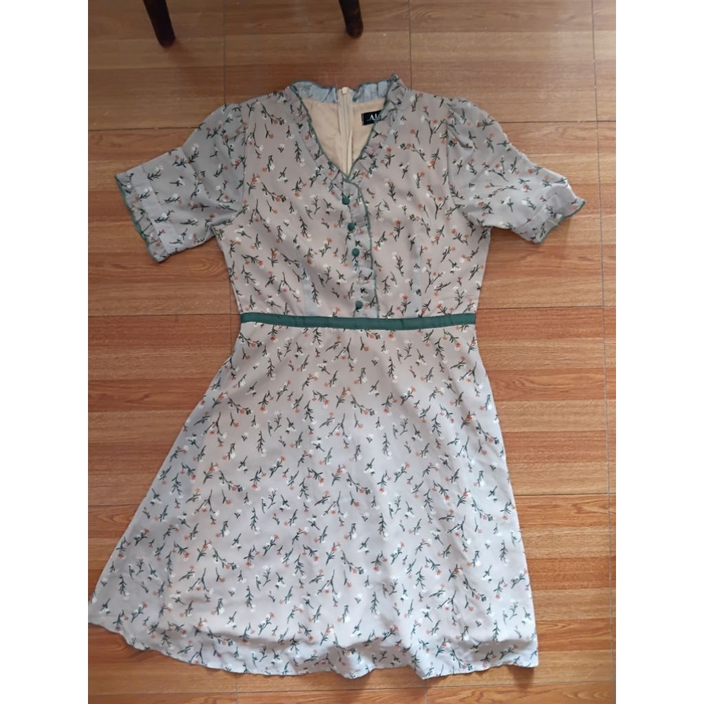 เดรส brand alert size L อก 36 เอว 30 นิ้ว สะโพก 50 นิ้ว ยาว 37 นิ้ว ไม่มีตำหนิ