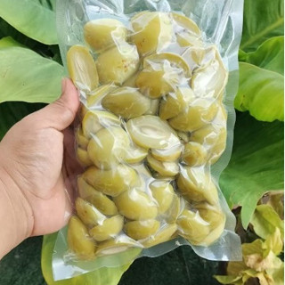 สวนธนภัทร มะปรางดองเกลือ ขนาด 250 กรัม พร้อมพริกเกลือ