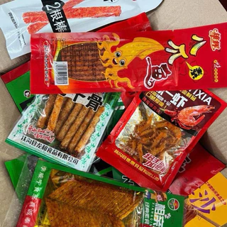 ขนมล่าเถียวคละแบบ 100 ห่อ (คละรสชาติมากกว่า15 รส)