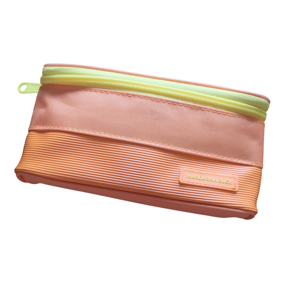 Madarina Duck Thai Airways Amenity kit Bag กว้าง 3.5 นิ้ว ยาว 8 นิ้ว สีส้ม