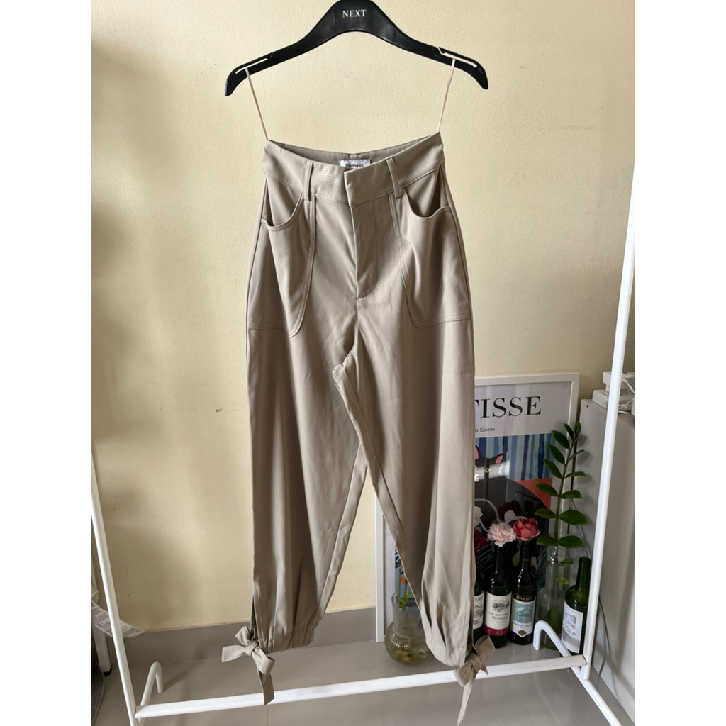 กางเกง Pomelo กางเกงแฟชั่น สีเขียว size xxs #กางเกง #pomelo #มือสอง