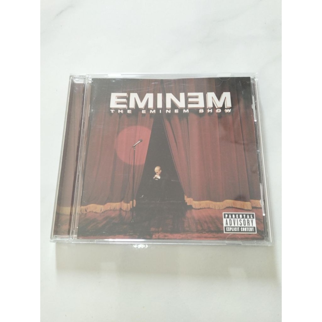 ซีดีเพลงอัลบั้มThe Eminem Showของศิลปินชื่อดังEminem