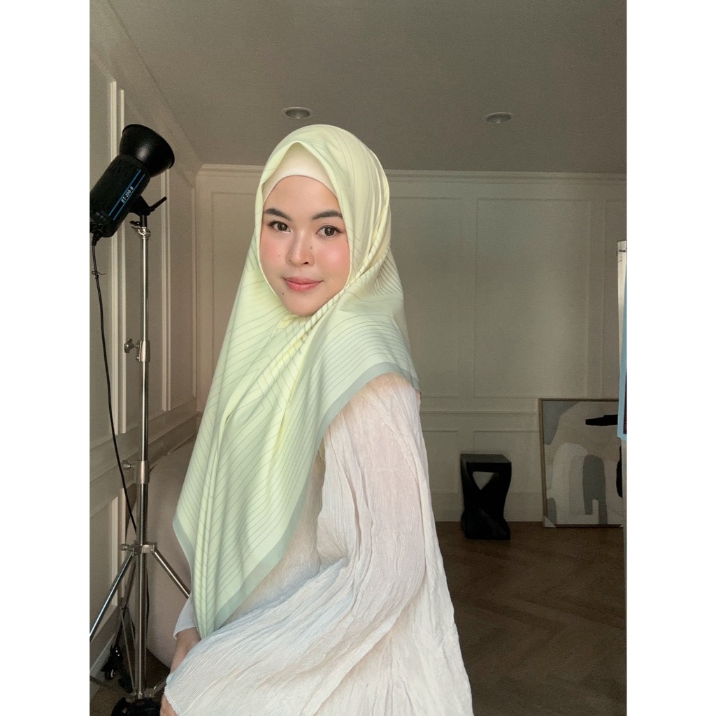 Monogram 02 ผ้าคลุม Signature(Premium matte silk nano) Size 115x115 cm [N Able Style]