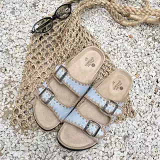 [Pre-Order] Plush Studios Chelsea Sandals รองเท้าแตะรุ่น Chelsea รองเท้าแตะแบบสายคาดหน้าเท้า