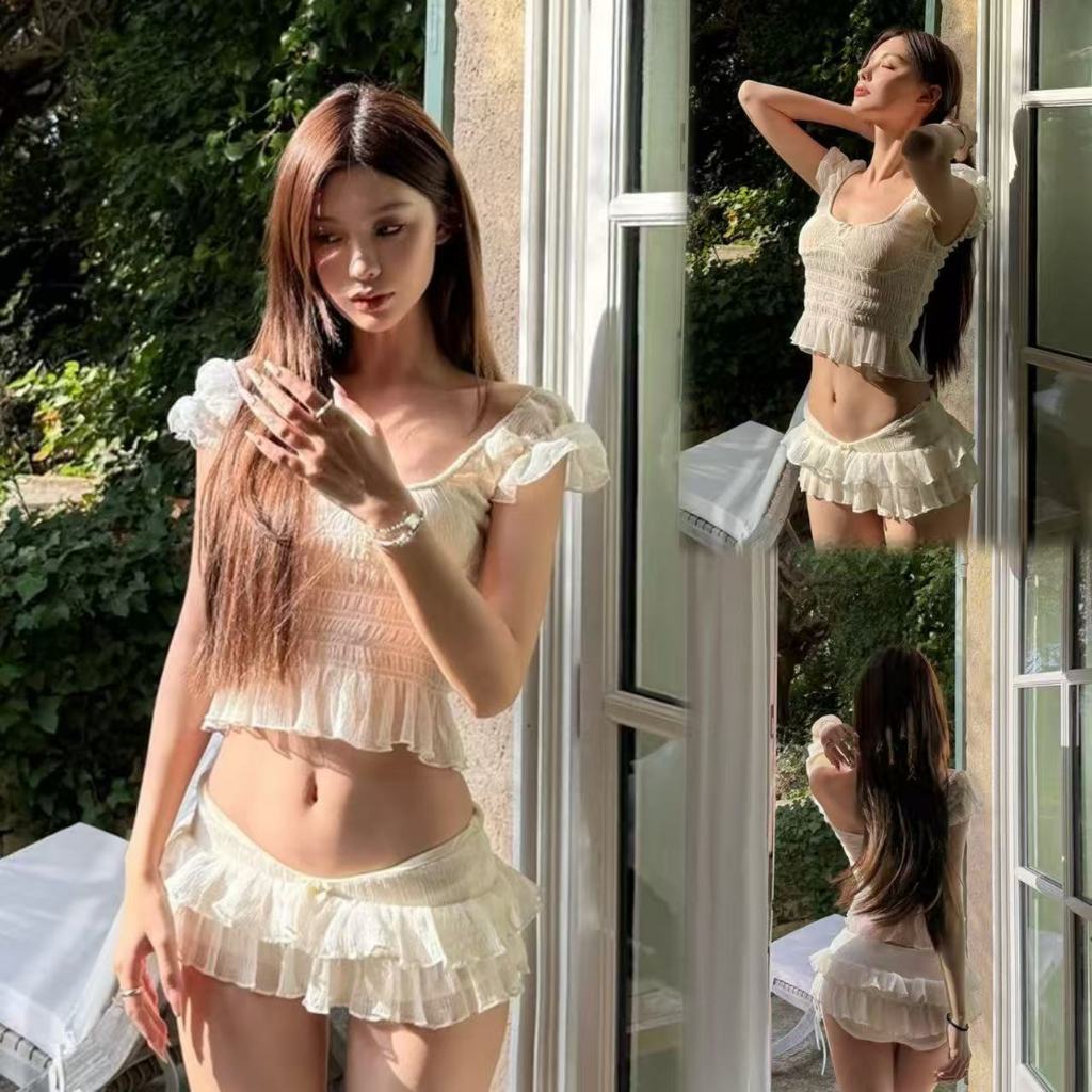 🌸Swift Bra🌸ชุดว่ายน้ำ 2 ชิ้น ชุดว่ายน้ำบิกินี่ เปิดไหล่ ผ้าจีบ สไตล์เกาหลี รุ่นใหม่ ด้วยฟองน้ำ