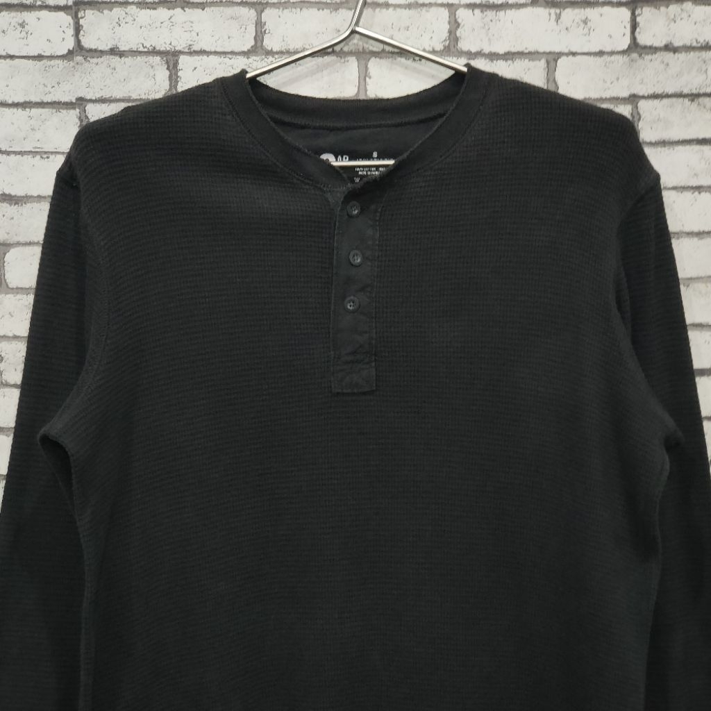 🔥Gap athletic fit henley long sleeve waffle shirt