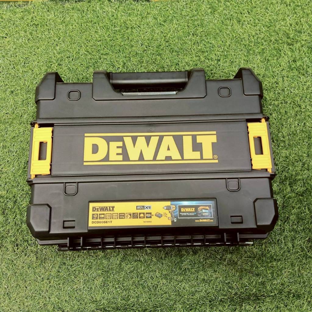 DeWalt สว่านไร้สาย XR Series+แบตเตอรี+แท่นชาร์จ รุ่น DCD805E1T